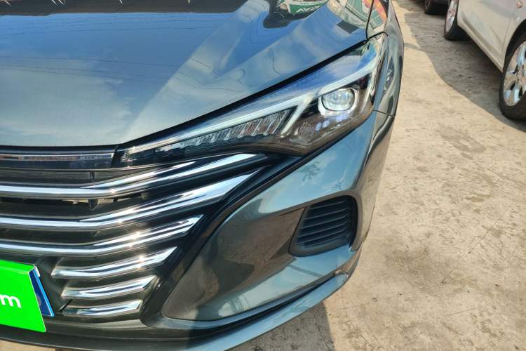 Used CHANGAN Eado 2022 PLUS 1.6L GDI Manual Luxury Model Left Front Headlight