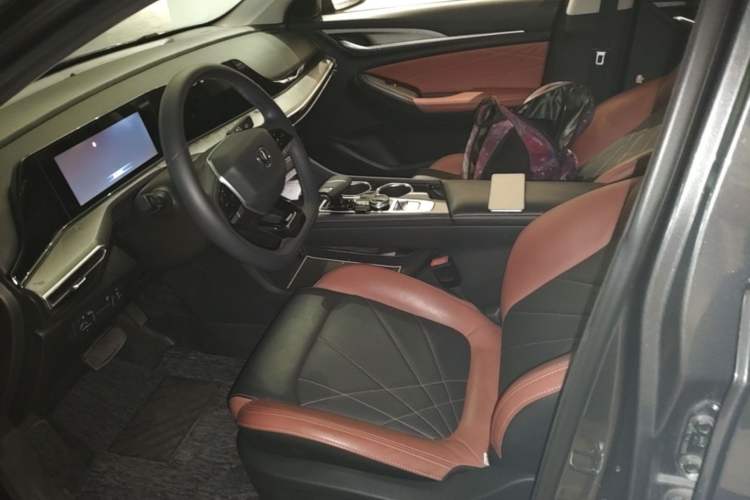 Used CHANGAN Eado 2022 PLUS Blue Whale NE 1.4T GDI DCT Flagship Edition Left Front Seat