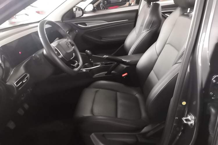 Used CHANGAN Eado 2022 PLUS 1.6L GDI Manual Luxury Model Left Front Seat