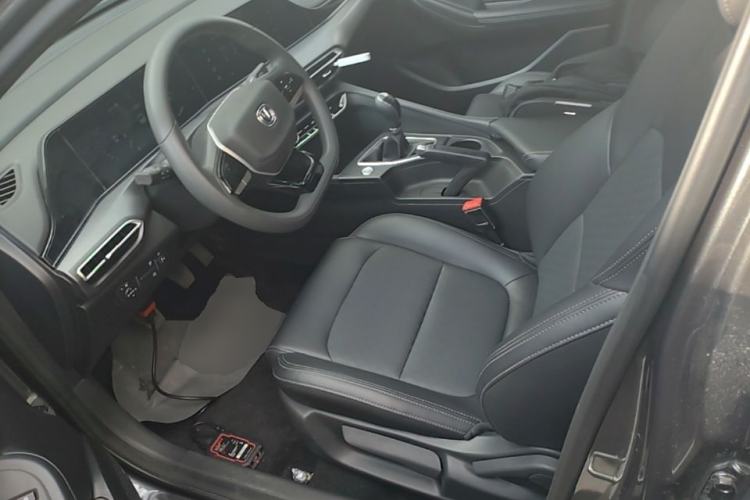 Used CHANGAN Eado 2022 PLUS 1.6L GDI Manual Elite Model Left Front Seat