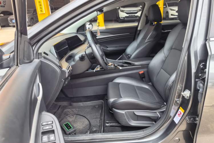 Used CHANGAN Eado 2022 PLUS 1.6L GDI CVT Luxury Model Left Front Seat