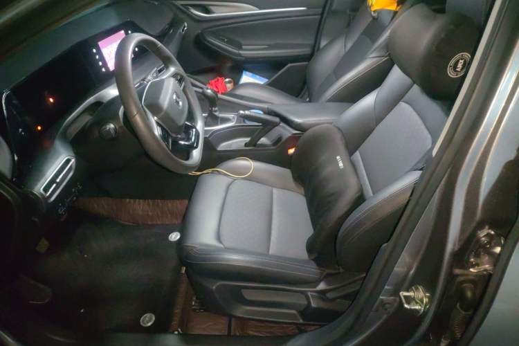 Used CHANGAN Eado 2022 PLUS 1.6L GDI Manual Elite Model Left Front Seat