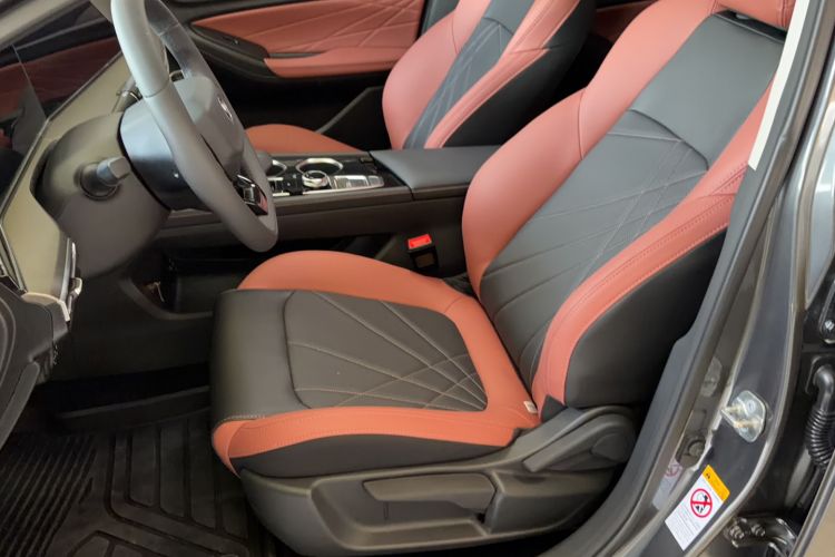 Used CHANGAN Eado 2022 PLUS Blue Whale NE 1.4T GDI DCT Prestige Edition Left Front Seat