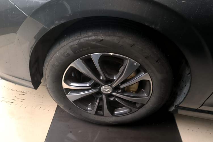 Used CHANGAN Eado 2022 PLUS Blue Whale NE 1.4T GDI DCT Prestige Edition Left Front Wheel Hub