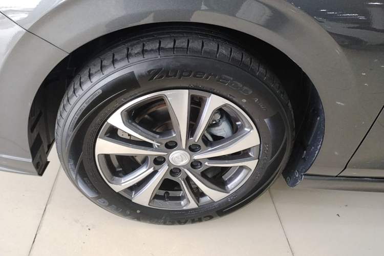 Used CHANGAN Eado 2022 PLUS Blue Whale NE 1.4T GDI DCT Prestige Edition Left Front Wheel Hub
