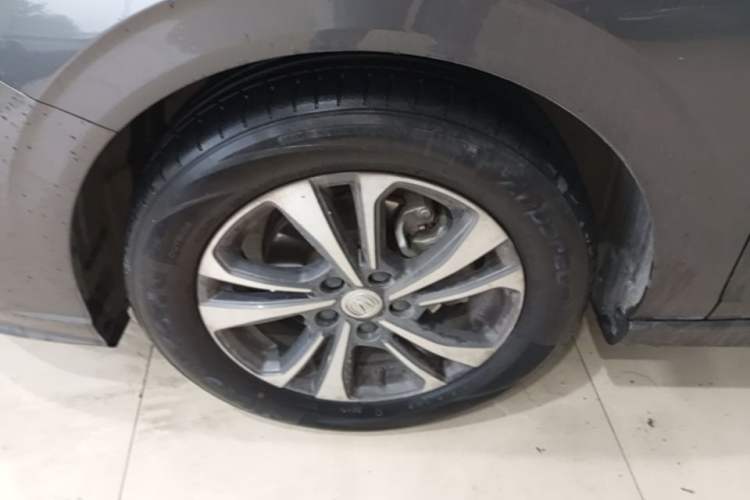 Used CHANGAN Eado 2022 PLUS Blue Whale NE 1.4T GDI DCT Prestige Edition Left Front Wheel Hub