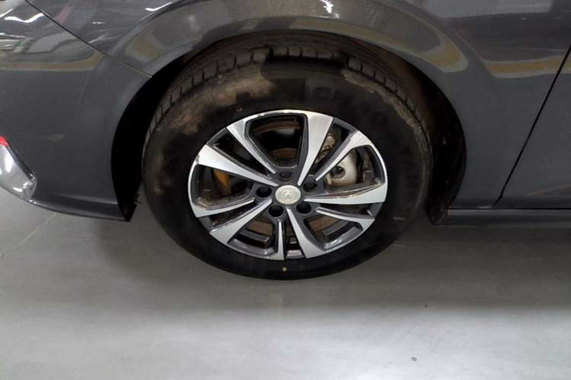 Used CHANGAN Eado 2022 PLUS Blue Whale NE 1.4T GDI DCT Prestige Edition Left Front Wheel Hub