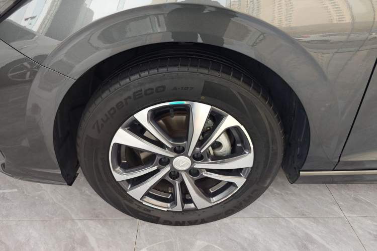 Used CHANGAN Eado 2022 PLUS Blue Whale NE 1.4T GDI DCT Prestige Edition Left Front Wheel Hub