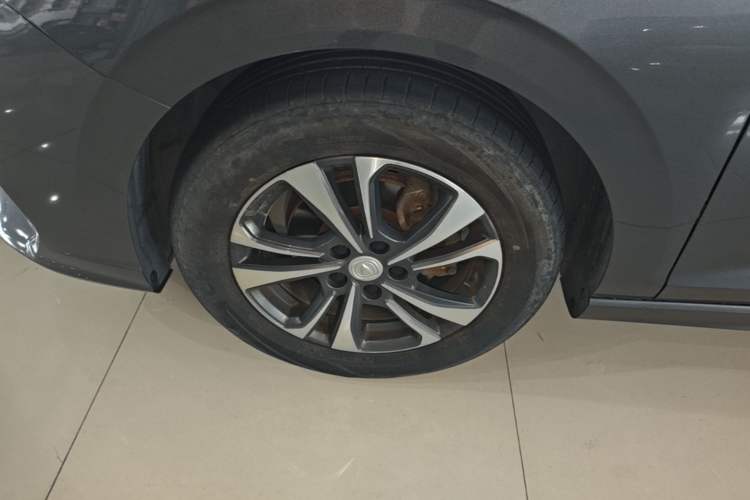Used CHANGAN Eado 2022 PLUS Blue Whale NE 1.4T GDI DCT Prestige Edition Left Front Wheel Hub
