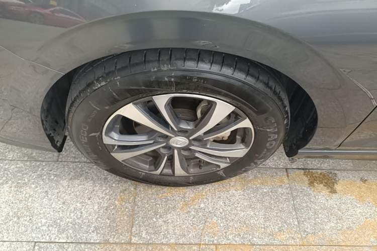 Used CHANGAN Eado 2022 PLUS Blue Whale NE 1.4T GDI DCT Prestige Edition Left Front Wheel Hub