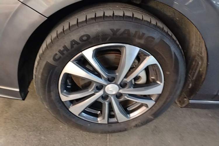 Used CHANGAN Eado 2022 PLUS Blue Whale NE 1.4T GDI DCT Prestige Edition Left Front Wheel Hub