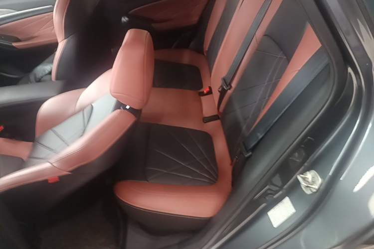 Used CHANGAN Eado 2022 PLUS Blue Whale NE 1.4T GDI DCT Prestige Edition Left Rear Seat