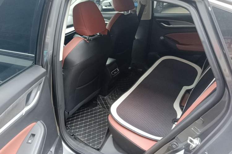 Used CHANGAN Eado 2022 PLUS Blue Whale NE 1.4T GDI DCT Prestige Edition Left Rear Seat