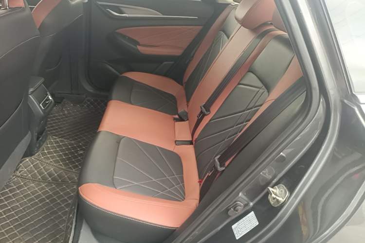Used CHANGAN Eado 2022 PLUS Blue Whale NE 1.4T GDI DCT Prestige Edition Left Rear Seat