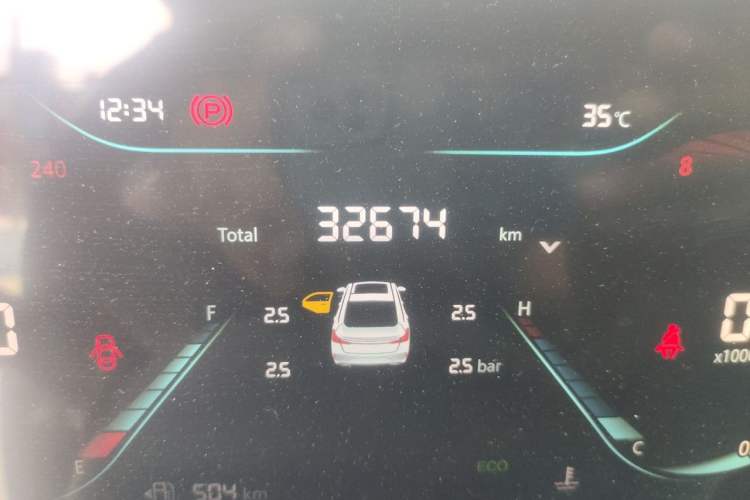 Used CHANGAN Eado 2022 PLUS 1.6L GDI Manual Elite Model Odometer Close Up