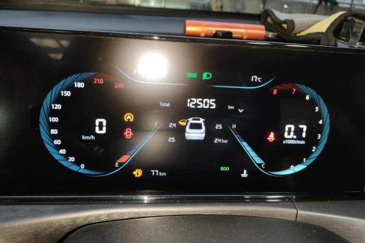 Used CHANGAN Eado 2022 PLUS 1.6L GDI Manual Luxury Model Odometer Close Up