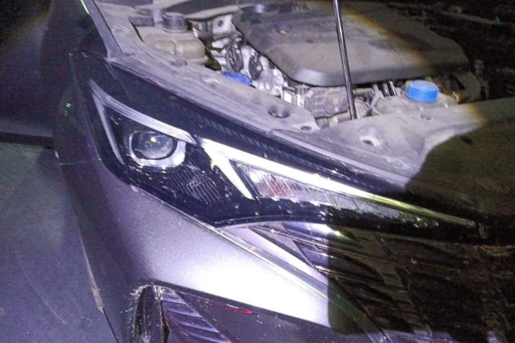 Used CHANGAN Eado 2022 PLUS Blue Whale NE 1.4T GDI DCT Flagship Edition Right Front Headlight