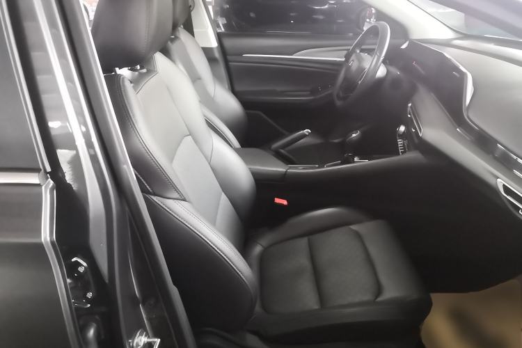 Used CHANGAN Eado 2022 PLUS 1.6L GDI Manual Luxury Model Right Front Seat