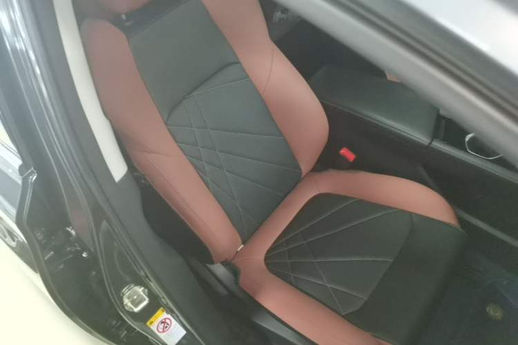 Used CHANGAN Eado 2022 PLUS Blue Whale NE 1.4T GDI DCT Prestige Edition Right Front Seat