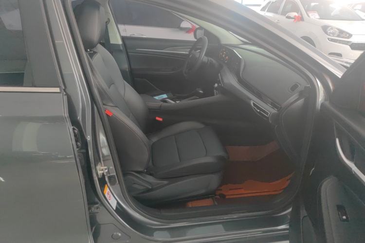 Used CHANGAN Eado 2022 PLUS 1.6L GDI CVT Luxury Model Right Front Seat