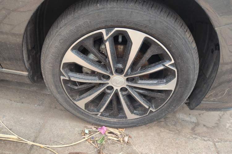 Used CHANGAN Eado 2022 PLUS Blue Whale NE 1.4T GDI DCT Flagship Edition Right Front Wheel Hub