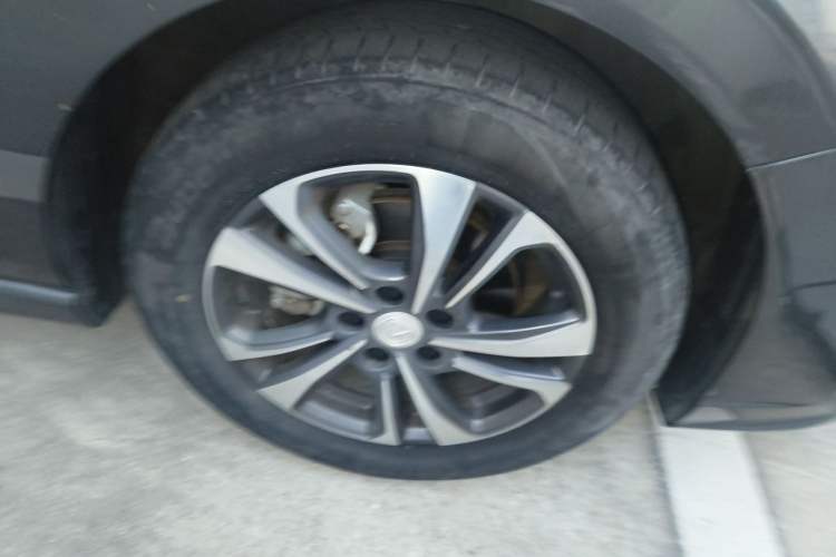 Used CHANGAN Eado 2022 PLUS Blue Whale NE 1.4T GDI DCT Prestige Edition Right Front Wheel Hub