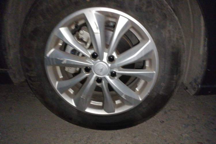 Used CHANGAN Eado 2022 PLUS 1.6L GDI Manual Elite Model Right Front Wheel Hub