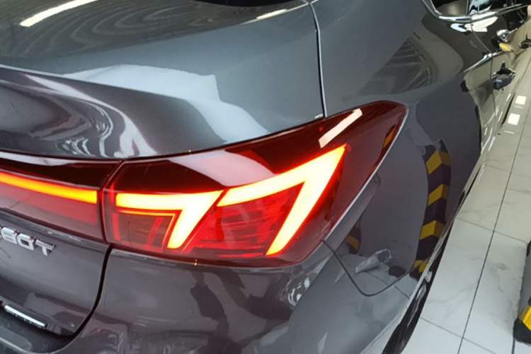 Used CHANGAN Eado 2022 PLUS Blue Whale NE 1.4T GDI DCT Prestige Edition Right Rear Taillight