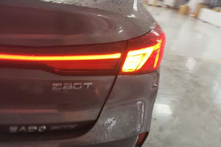 Used CHANGAN Eado 2022 PLUS Blue Whale NE 1.4T GDI DCT Prestige Edition Right Rear Taillight