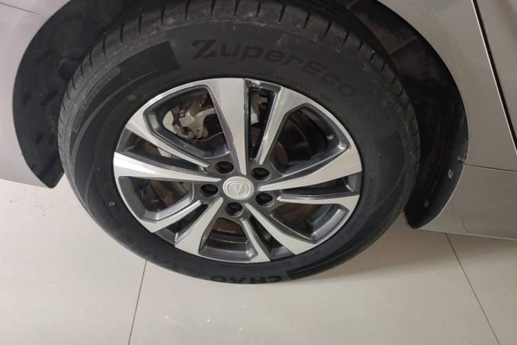 Used CHANGAN Eado 2022 PLUS Blue Whale NE 1.4T GDI DCT Prestige Edition Right Rear Wheel Hub