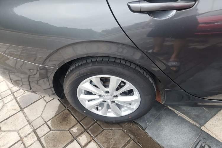 Used CHANGAN Eado 2022 PLUS 1.6L GDI Manual Elite Model Right Rear Wheel Hub