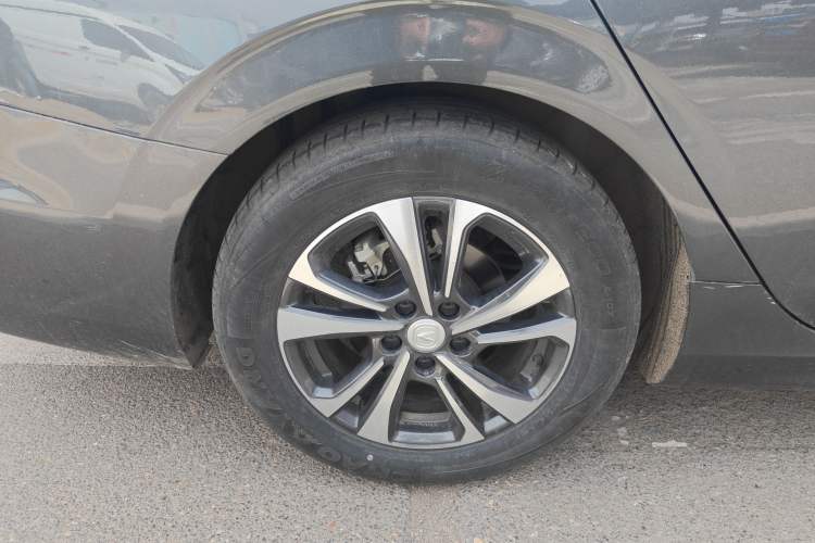 Used CHANGAN Eado 2022 PLUS 1.6L GDI CVT Luxury Model Right Rear Wheel Hub