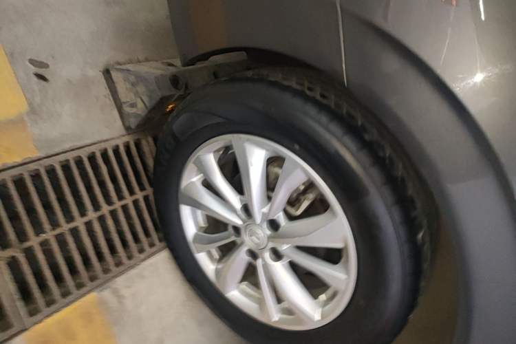 Used CHANGAN Eado 2022 PLUS 1.6L GDI Manual Elite Model Right Rear Wheel Hub