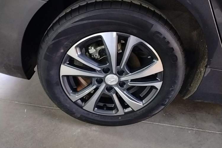 Used CHANGAN Eado 2022 PLUS Blue Whale NE 1.4T GDI DCT Prestige Edition Right Rear Wheel Hub