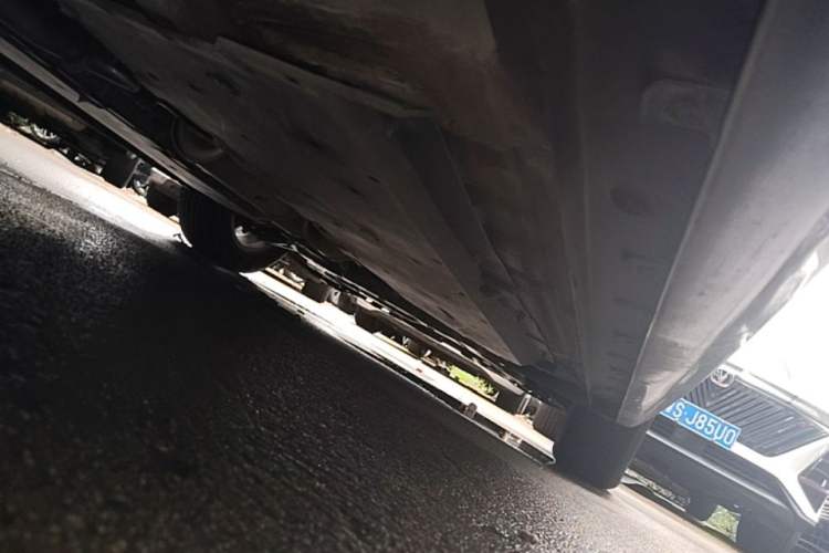 Used CHANGAN Eado 2022 PLUS 1.6L GDI CVT Elite Model Right Side Sill