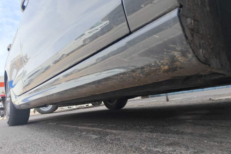Used CHANGAN Eado 2022 PLUS 1.6L GDI CVT Luxury Model Right Side Sill