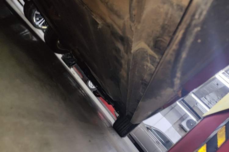 Used CHANGAN Eado 2022 PLUS 1.6L GDI Manual Elite Model Right Side Sill