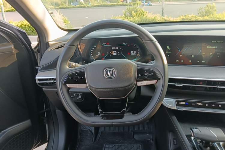 Used CHANGAN Eado 2022 PLUS Blue Whale NE 1.4T GDI DCT Prestige Edition Steering Wheel