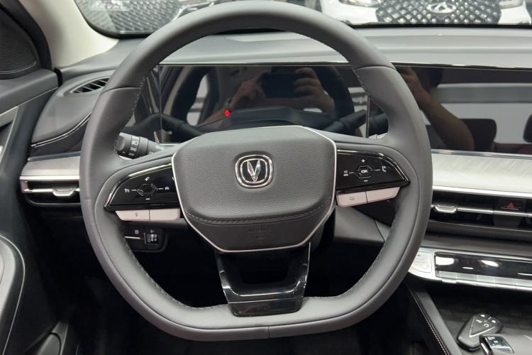 Used CHANGAN Eado 2022 PLUS Blue Whale NE 1.4T GDI DCT Prestige Edition Steering Wheel