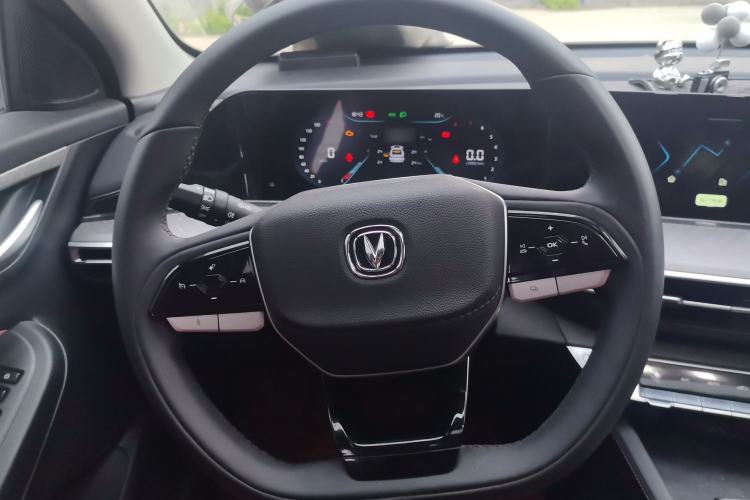 Used CHANGAN Eado 2022 PLUS Blue Whale NE 1.4T GDI DCT Prestige Edition Steering Wheel