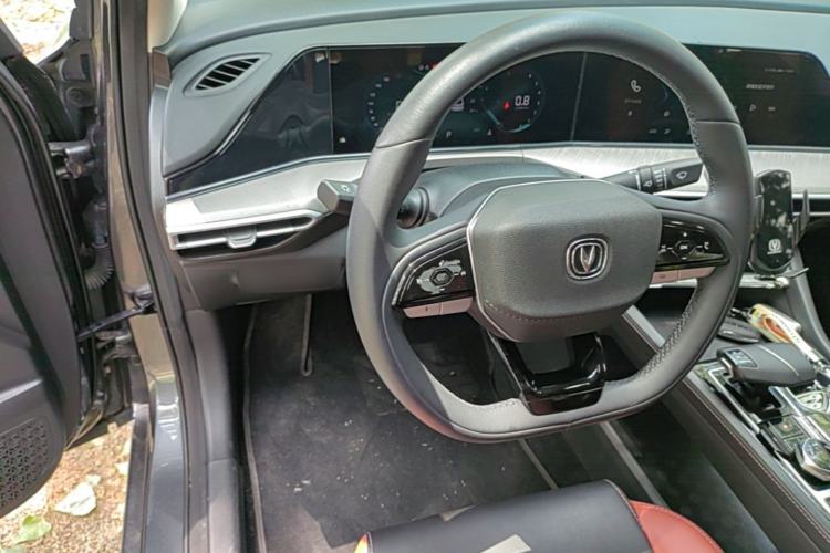 Used CHANGAN Eado 2022 PLUS Blue Whale NE 1.4T GDI DCT Prestige Edition Steering Wheel