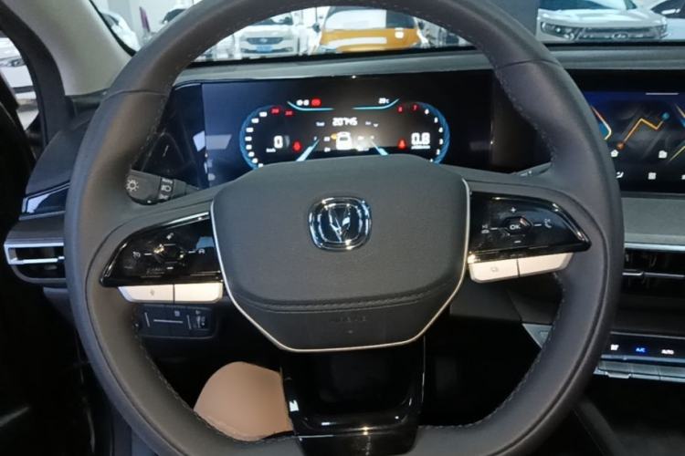Used CHANGAN Eado 2022 PLUS Blue Whale NE 1.4T GDI DCT Prestige Edition Steering Wheel