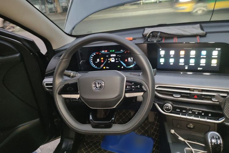 Used CHANGAN Eado 2022 PLUS 1.6L GDI Manual Luxury Model Steering Wheel