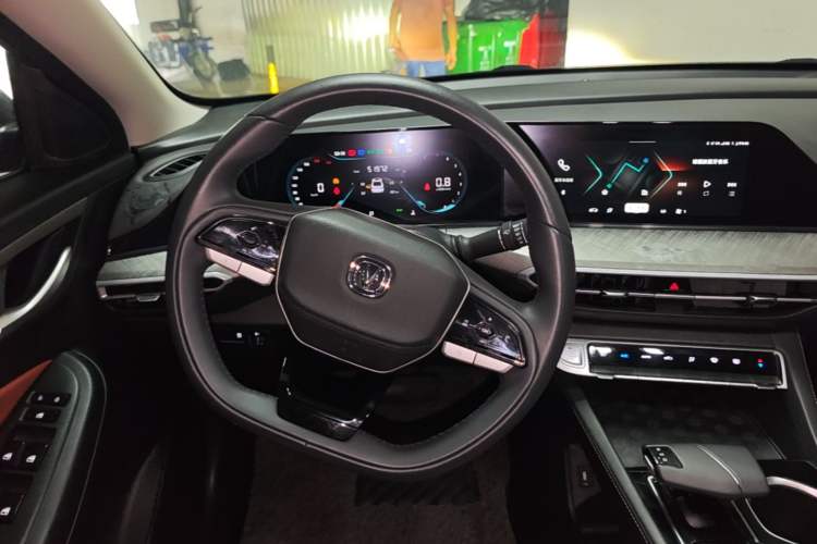 Used CHANGAN Eado 2022 PLUS Blue Whale NE 1.4T GDI DCT Prestige Edition Steering Wheel