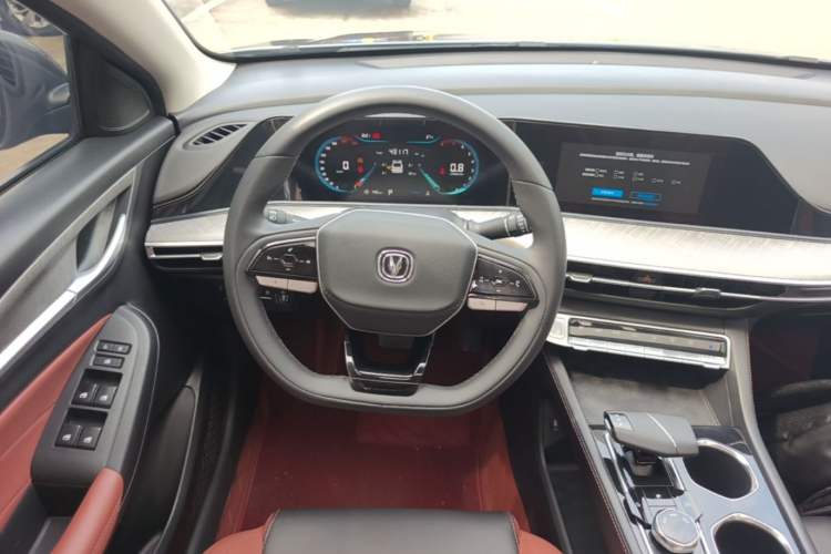 Used CHANGAN Eado 2022 PLUS Blue Whale NE 1.4T GDI DCT Prestige Edition Steering Wheel