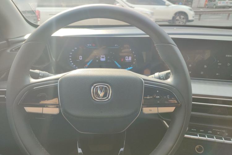 Used CHANGAN Eado 2022 PLUS 1.6L GDI Manual Luxury Model Steering Wheel