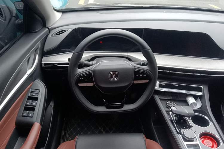Used CHANGAN Eado 2022 PLUS Blue Whale NE 1.4T GDI DCT Prestige Edition Steering Wheel