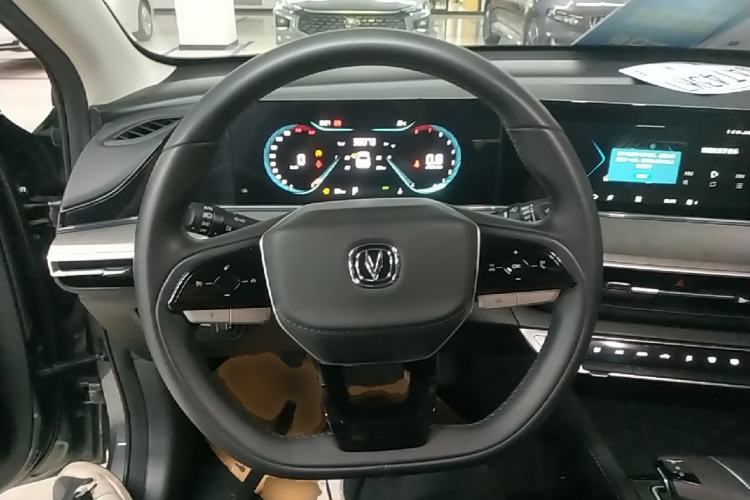 Used CHANGAN Eado 2022 PLUS Blue Whale NE 1.4T GDI DCT Prestige Edition Steering Wheel