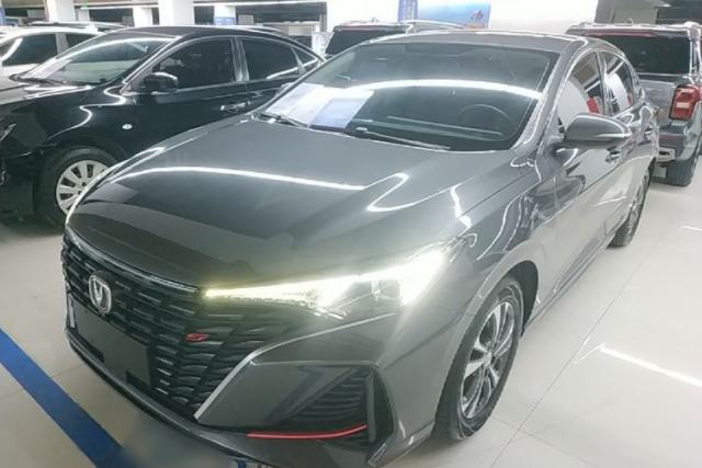 Used CHANGAN Eado 2022 PLUS Blue Whale NE 1.4T GDI DCT Prestige Edition
