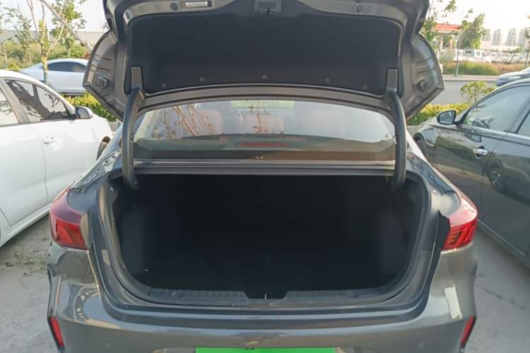 Used CHANGAN Eado 2022 PLUS Blue Whale NE 1.4T GDI DCT Prestige Edition Trunk